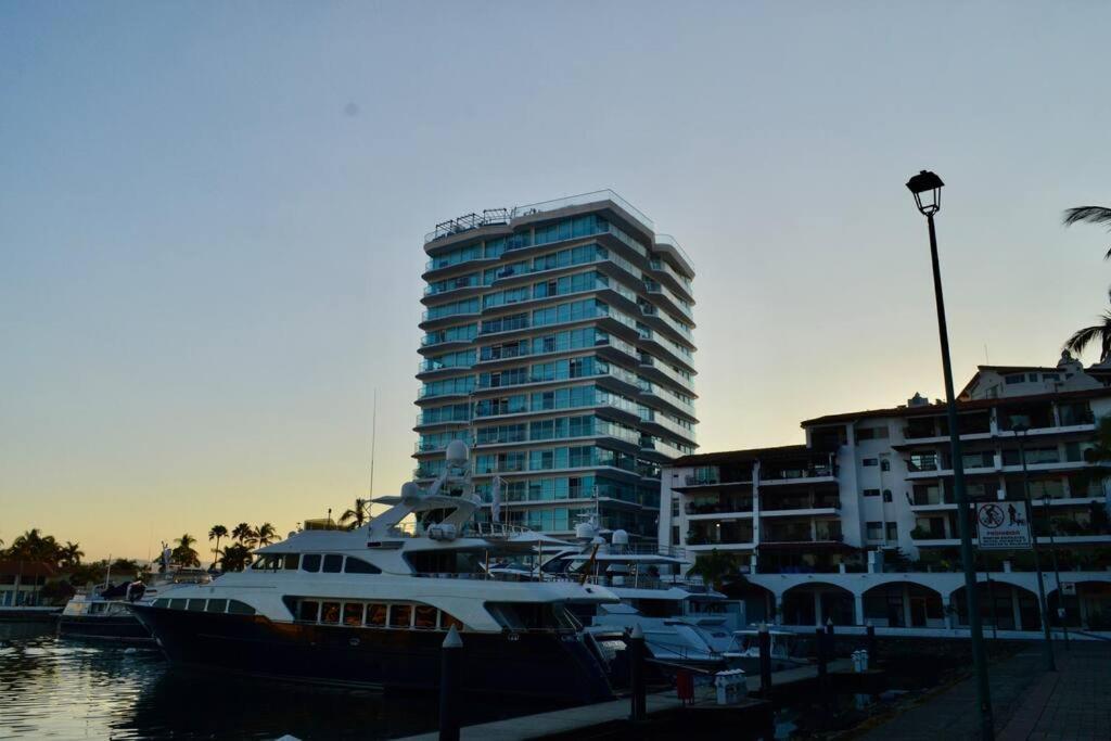 Luxury Condo On The Marina Puerto Vallarta Eksteriør billede